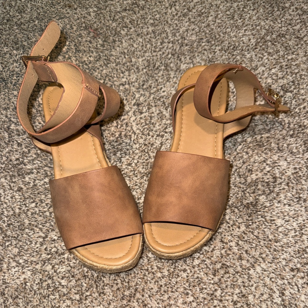 Top Moda Tan Brown Ankle-Strap Open-Toe Sandals